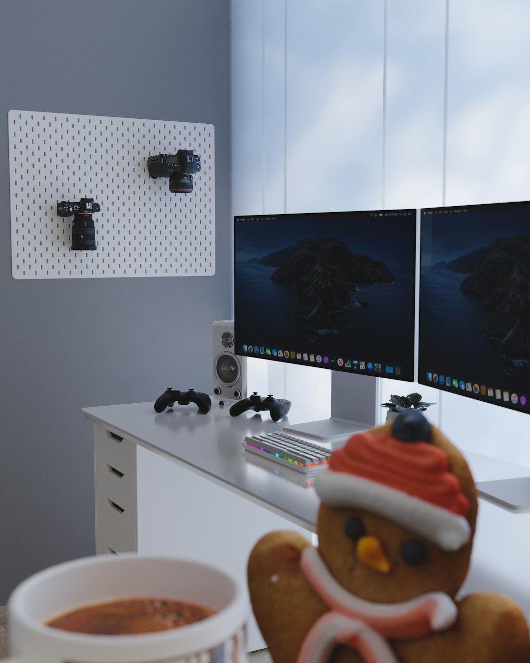 black-flat-screen-tv-on-white-wooden-table-sq-lpzxckoo